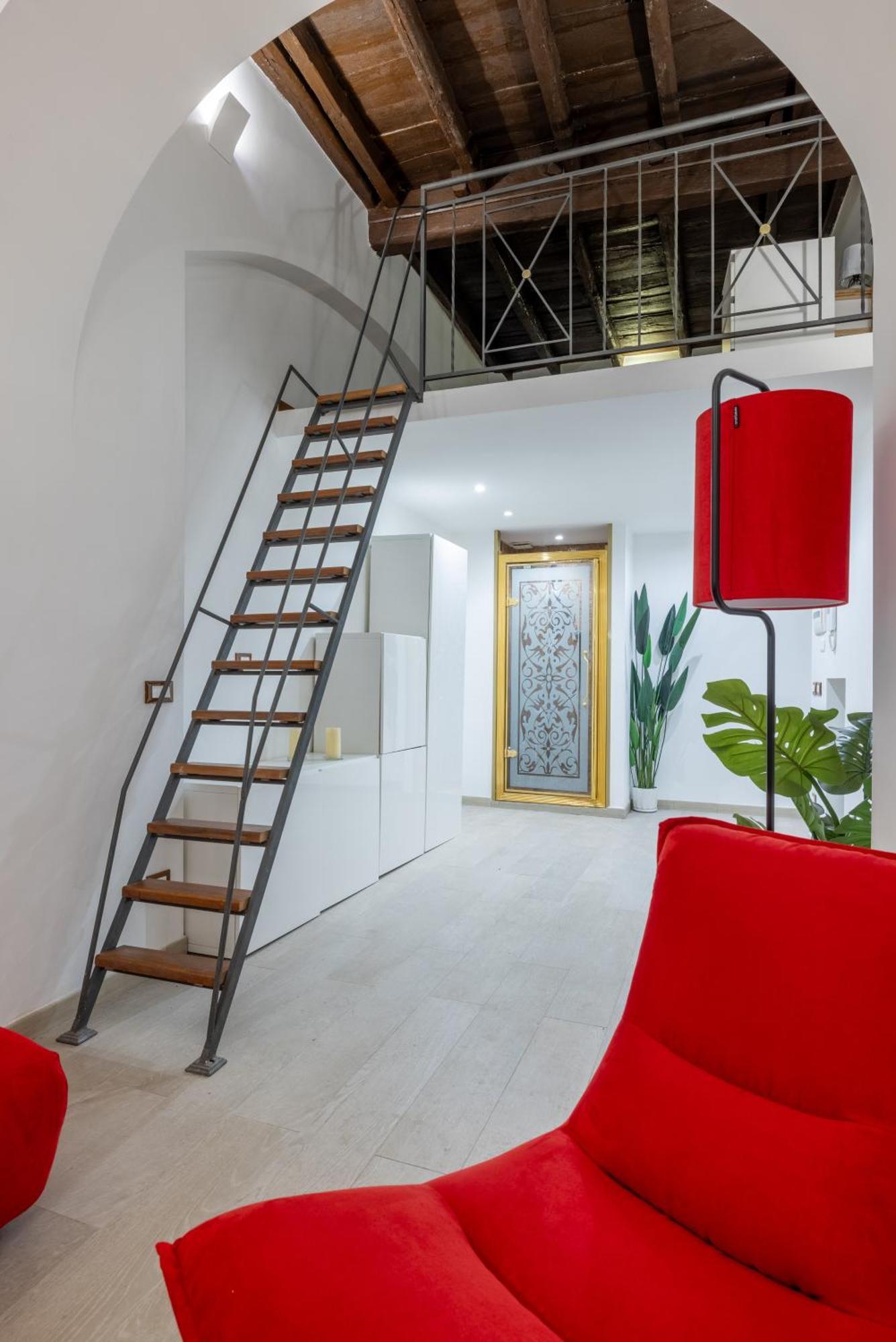 Lovely Studio Apartment - Capocci Рим Екстериор снимка