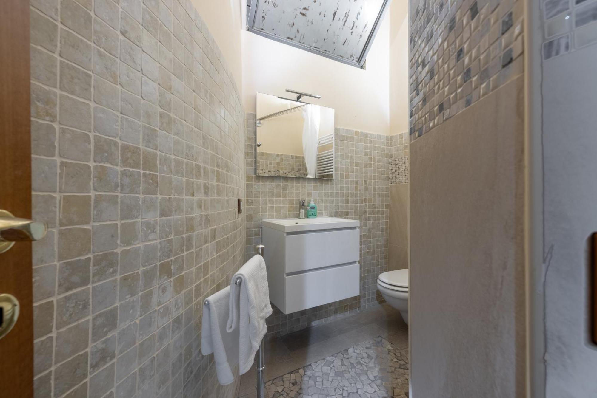 Lovely Studio Apartment - Capocci Рим Екстериор снимка